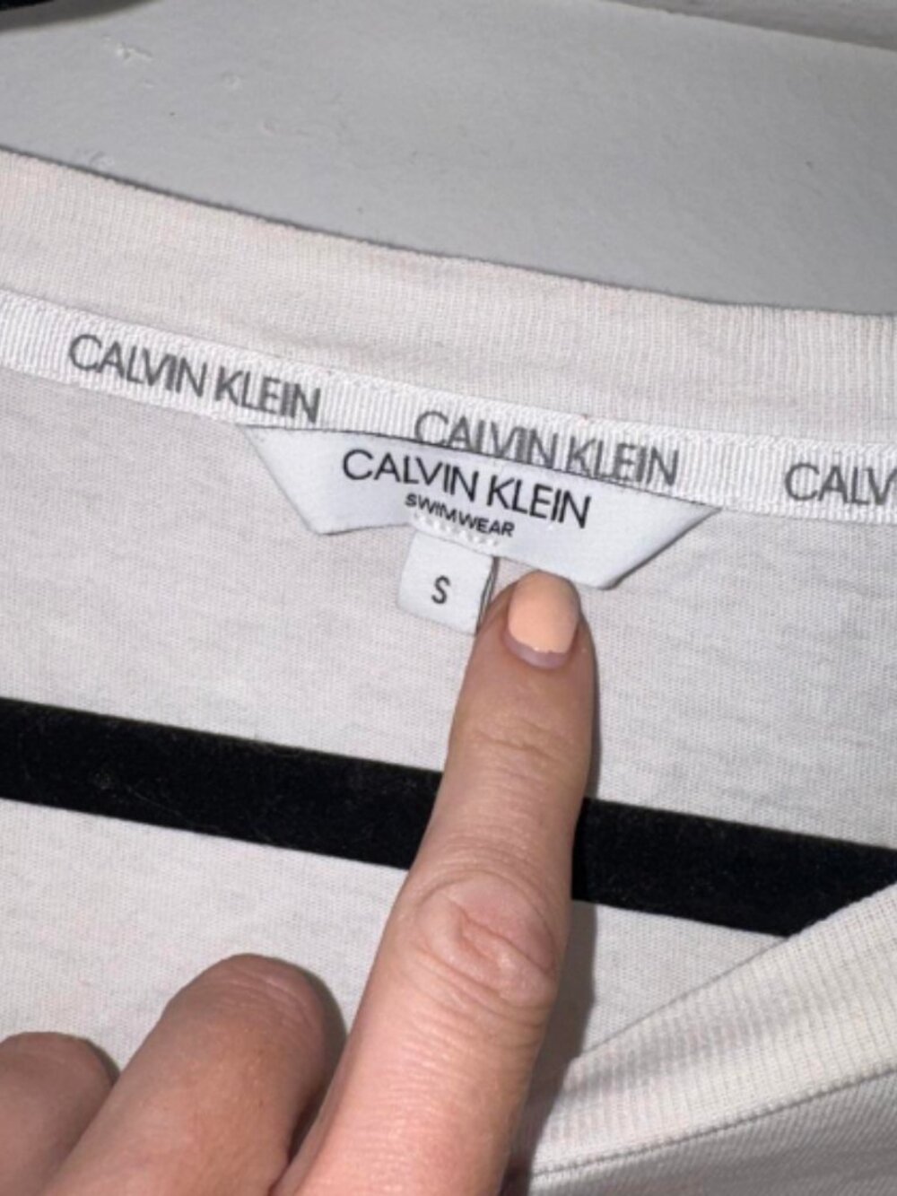 Calvin Klein Tri Color Splicing Short Sleeve T-shirt - Picture 3 of 3